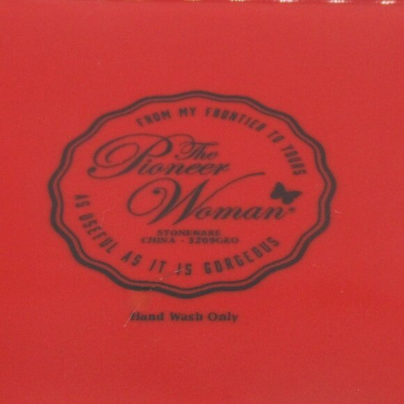 New Pioneer Woman Red Floral Embossed Stoneware Butter Dish With Lid Decor Funct - Picture 4 of 6